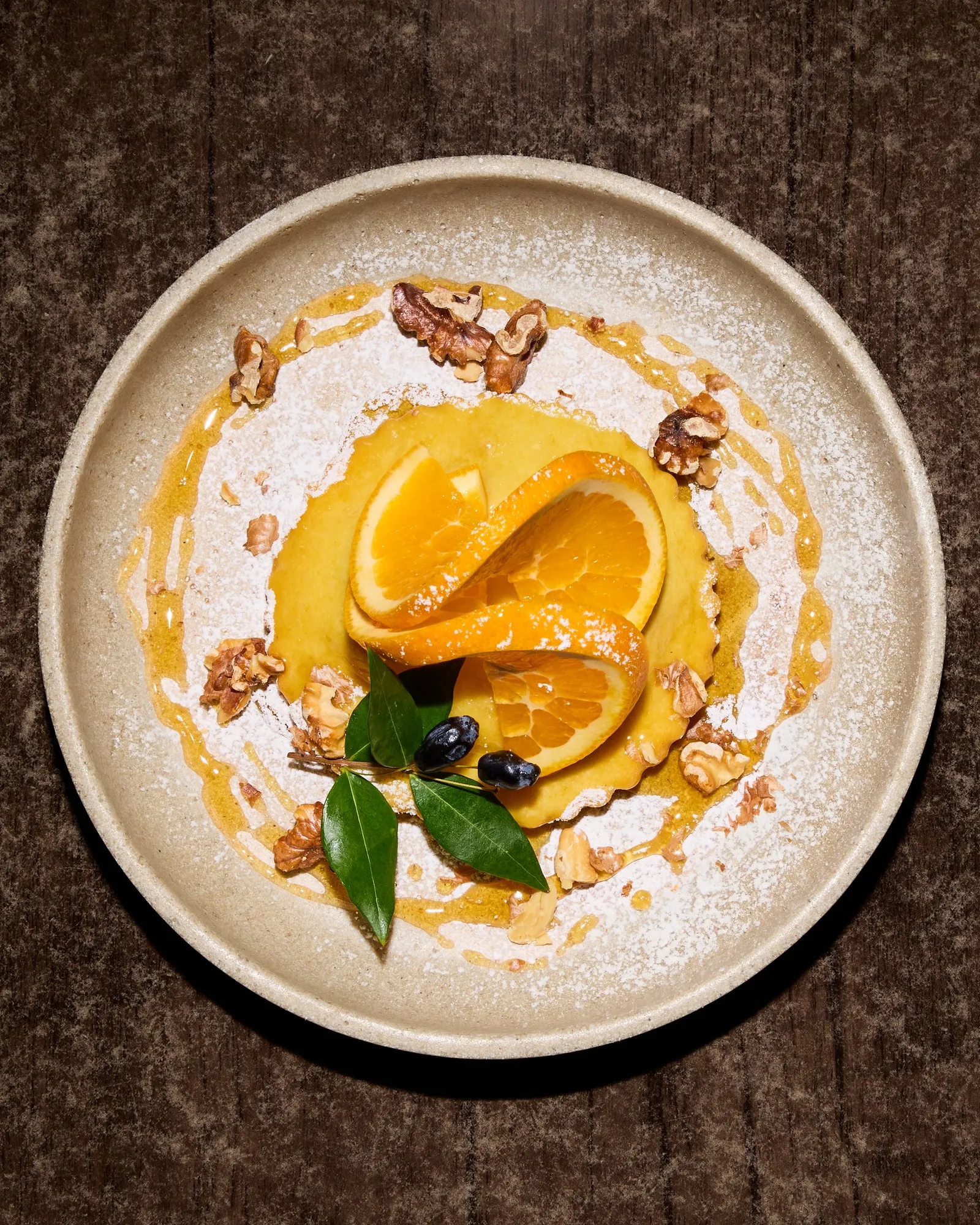Seadas with honey and walnuts
